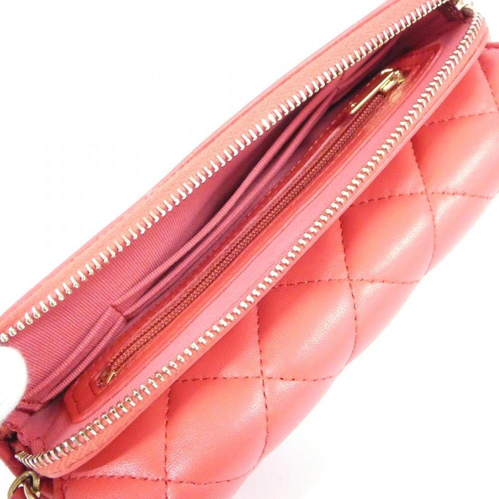 CHANEL Red Wallet - Picture 9 of 9